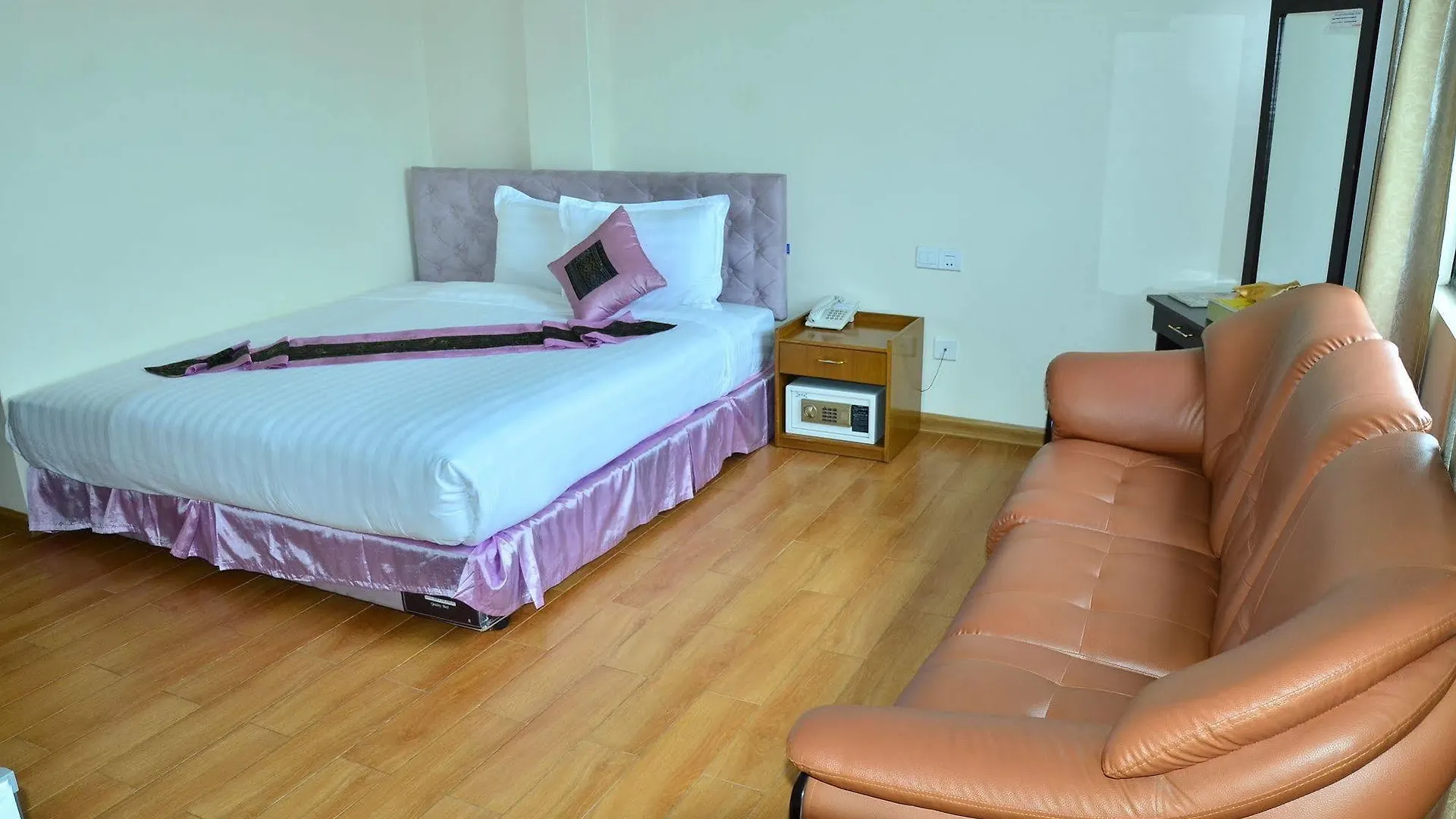 Hotel Mindhama Rangún