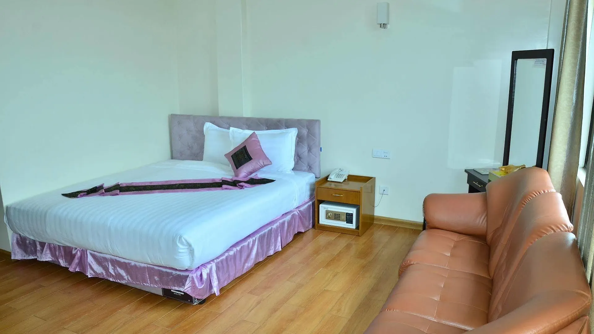 **  Hotel Mindhama Rangún Myanmar